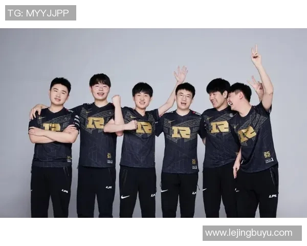 RNG在全明星赛积分榜上以70分稳居第一展现强劲实力实时新闻